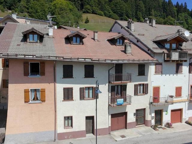 Appartamento in vendita a Magnifica Comunità degli Altipiani Cimbri, Folgaria