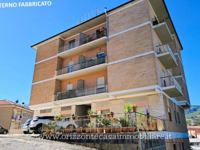 Appartamento in vendita a Capolavilla, Marche