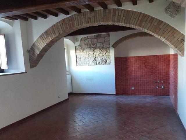 Appartamento in vendita a Foligno, Umbria