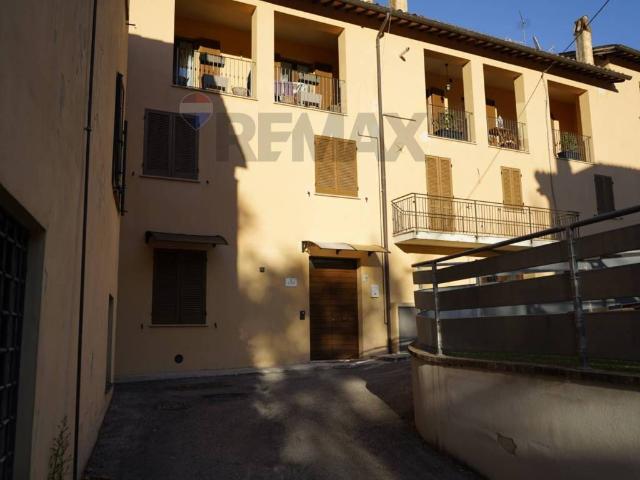 Appartamento in vendita a Capodacqua, Foligno