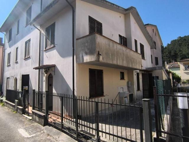 Appartamento in vendita a Foligno, Umbria
