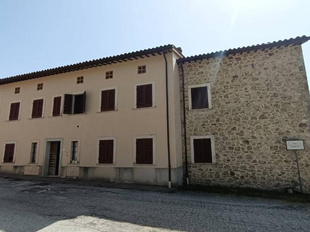 Appartamento in vendita a Foligno, Umbria