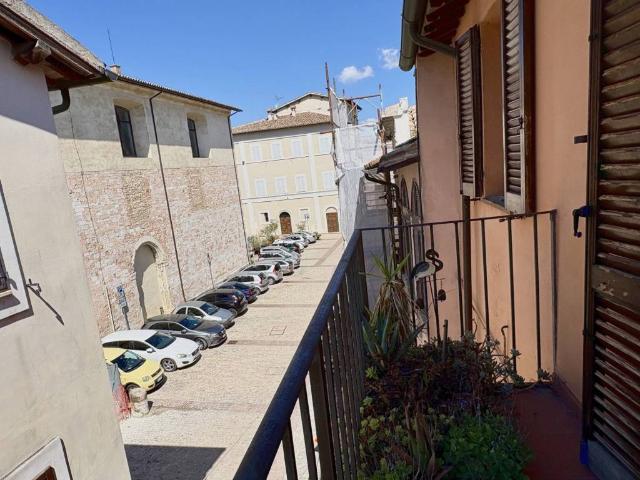 Appartamento in vendita a Foligno, Umbria