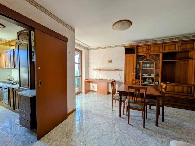 Appartamento in vendita a Follo, Liguria
