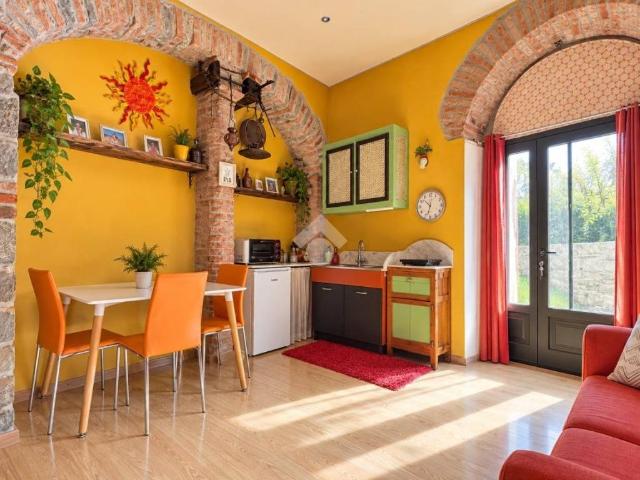 Appartamento in vendita a Follo, Liguria