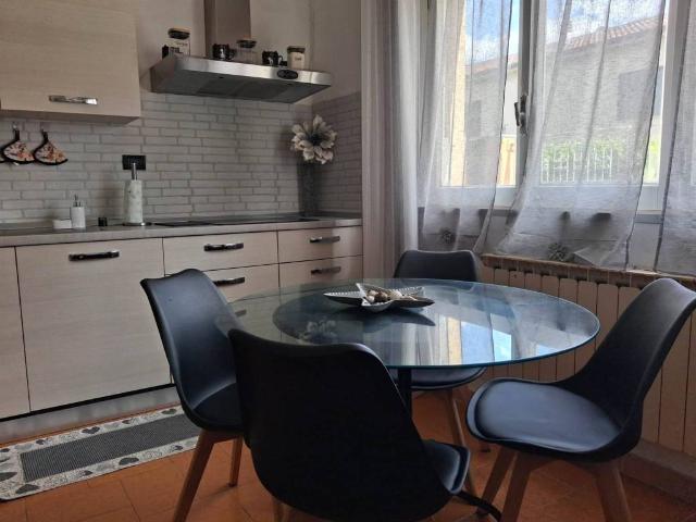 Appartamento in vendita a Follo, Liguria