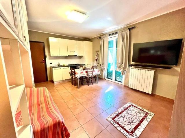 Appartamento in vendita a Follo, Liguria