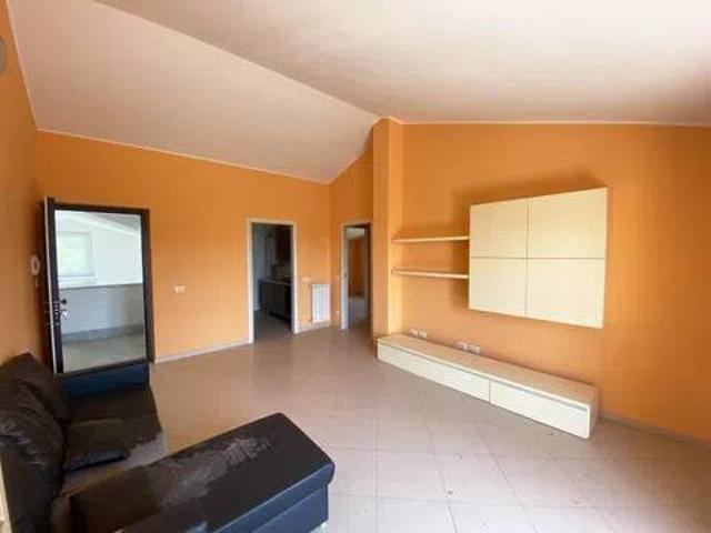 Appartamento in vendita a Follo, Liguria