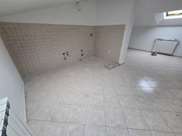 Appartamento in vendita a Follo Alto, Follo