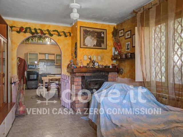 Appartamento in vendita a Follo, Liguria