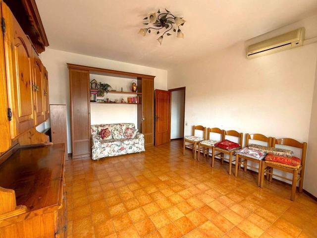 Appartamento in vendita a Follonica, Toscana