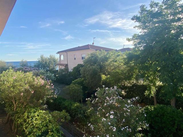 Appartamento in vendita a Follonica, Toscana