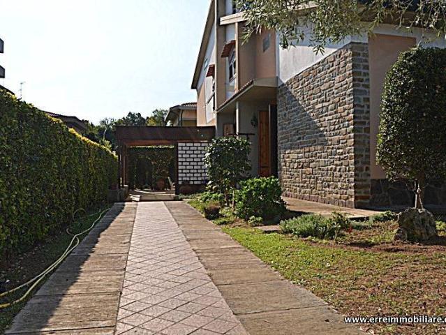 Appartamento in vendita a Follonica, Toscana