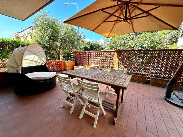 Appartamento in vendita a Follonica, Toscana