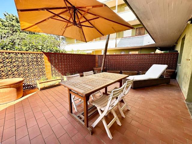 Appartamento in vendita a Follonica, Toscana