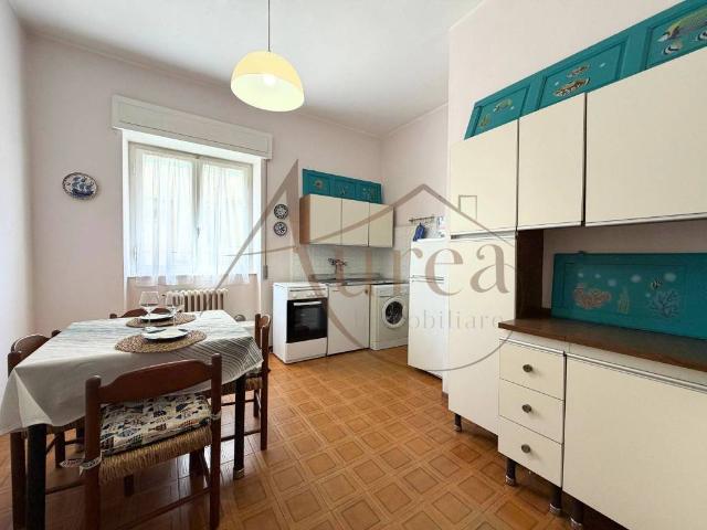 Appartamento in vendita a Follonica, Toscana