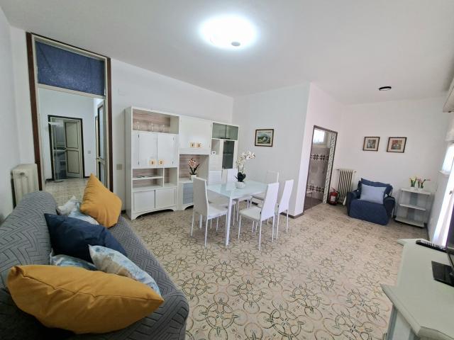 Appartamento in vendita a Follonica, Toscana