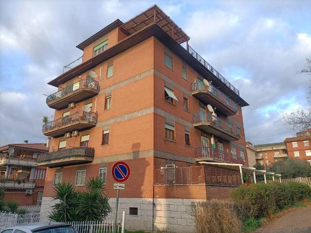 Appartamento in vendita a Tor Lupara, Roma Capitale