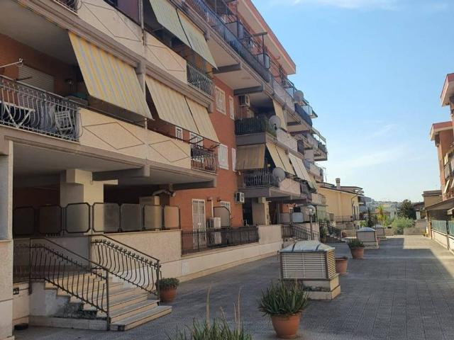 Appartamento in vendita a Santa Lucia, Roma Capitale
