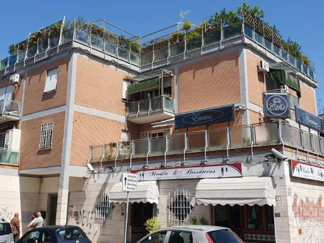 Appartamento in vendita a Tor Lupara, Roma Capitale