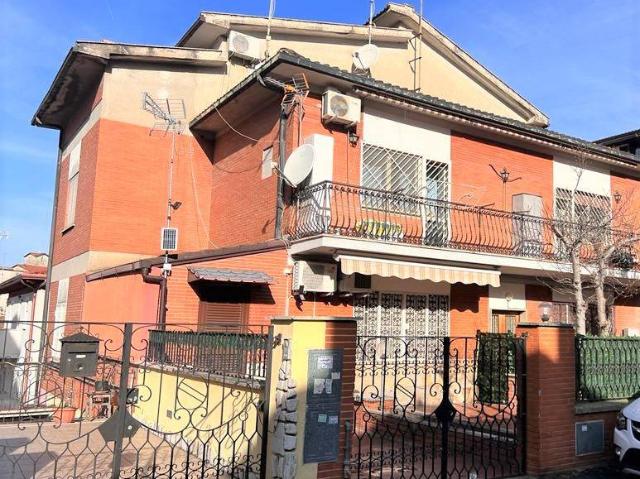 Appartamento in vendita a Tor Lupara, Roma Capitale