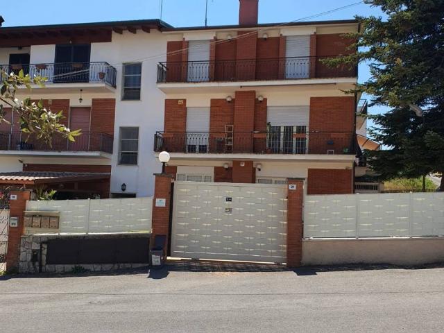 Appartamento in vendita a Quarto del Carnale, Roma Capitale