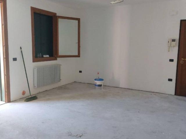 Appartamento in vendita a Onè di Fonte, Veneto