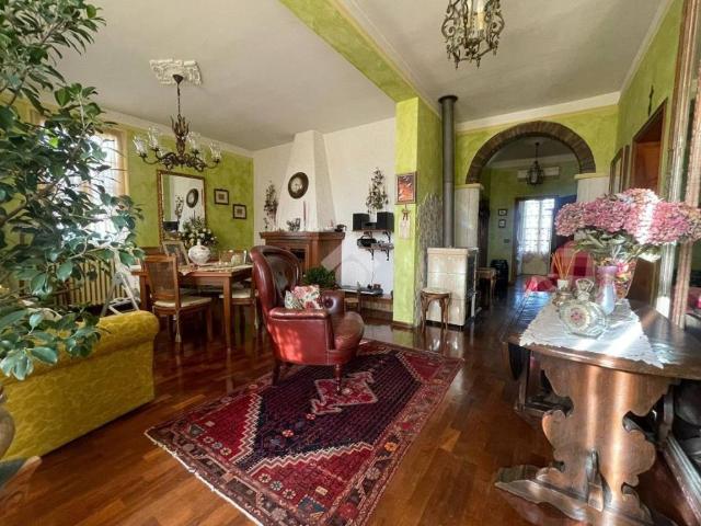 Villa Indipendente in vendita a Fontevivo, Reggio Emilia