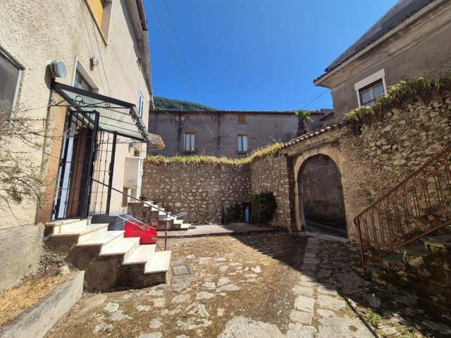 Appartamento in vendita a Forino, Campania