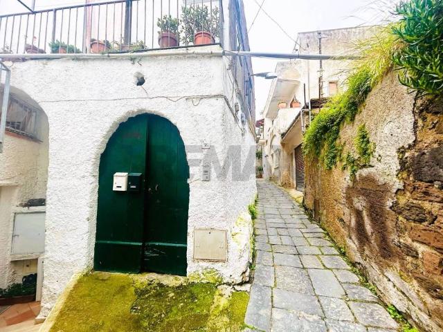 Appartamento in vendita a Forio, Campania