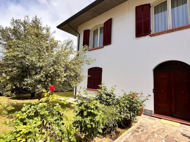 Appartamento in vendita a Vecchiazzano, Forlì
