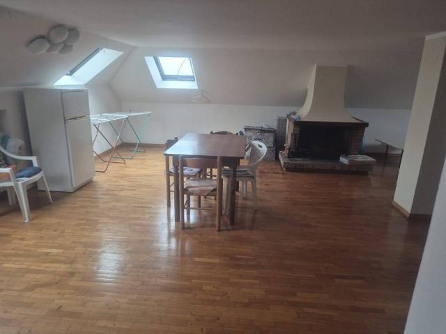 Appartamento in vendita a Musicisti, Quattro