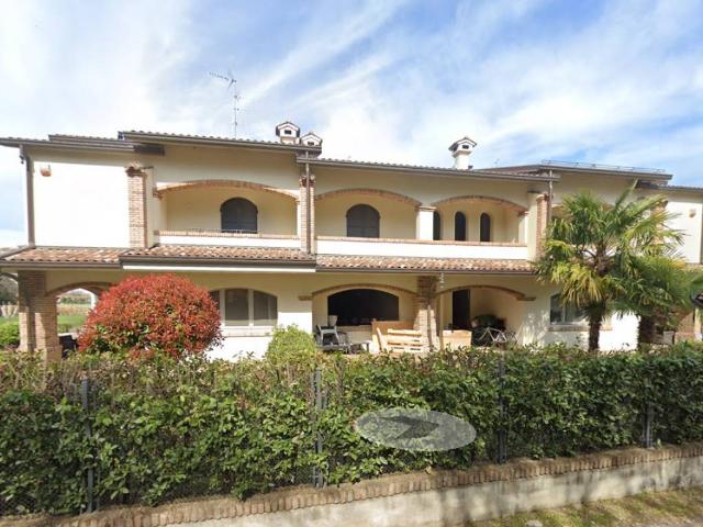 Villa Schiera in vendita a Unione di Comuni della Romagna Forlivese, Quattro