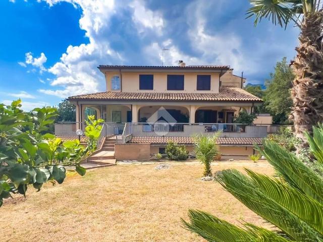 Appartamento in vendita a Formia, Lazio