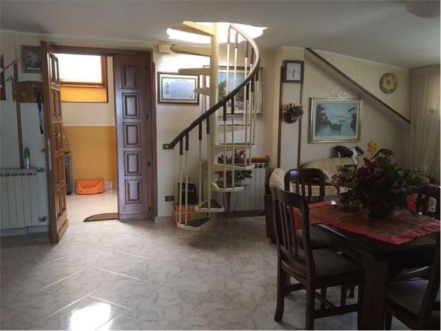 Appartamento in vendita a Gianola, Formia