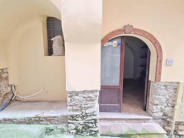 Appartamento in vendita a Formia, Lazio