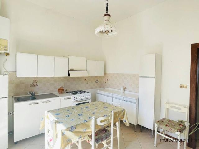 Appartamento in vendita a Fornovo Di Taro, Reggio Emilia