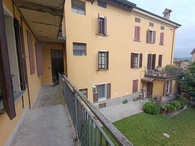 Appartamento in vendita a Fornovo Di Taro, Reggio Emilia