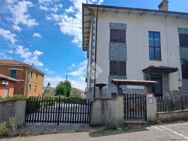 Villa Indipendente in vendita a Riccò di Fornovo, Fornovo Di Taro