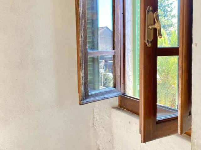 Appartamento in vendita a Vaiana, Forte Dei Marmi