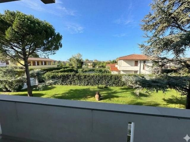Appartamento in vendita a Vittoria Apuana, Forte Dei Marmi