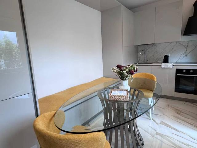 Appartamento in vendita a Roma Imperiale, Forte Dei Marmi