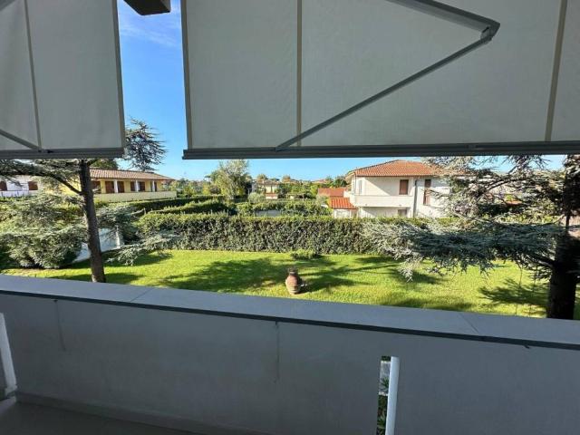 Appartamento in vendita a Vittoria Apuana, Forte Dei Marmi