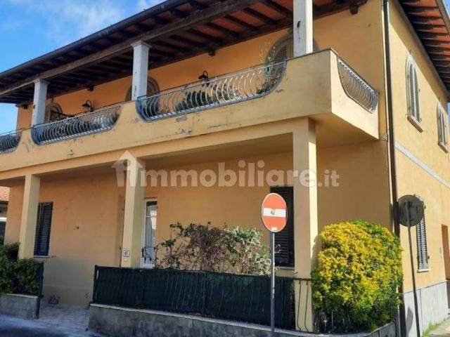 Appartamento in vendita a Roma Imperiale, Forte Dei Marmi
