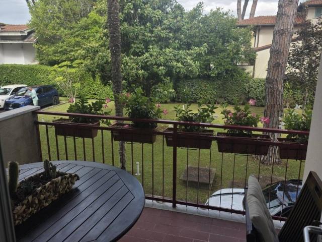 Appartamento in vendita a Forte Dei Marmi, Toscana