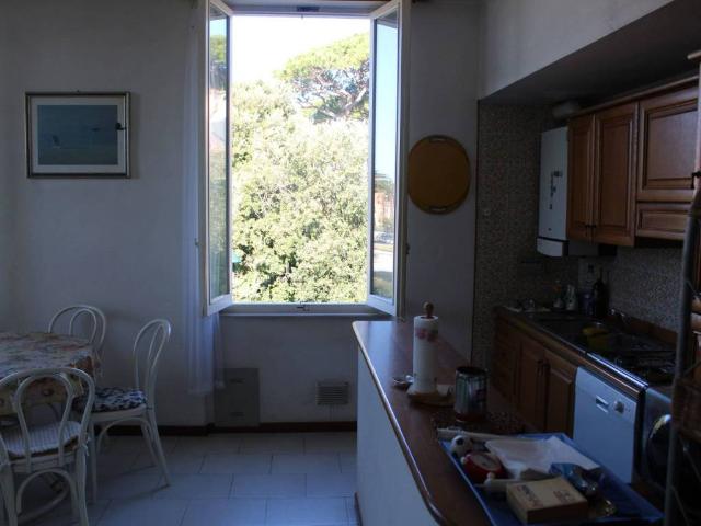 Appartamento in vendita a Vittoria Apuana, Forte Dei Marmi