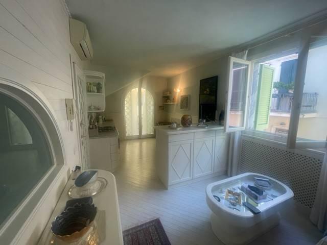 Appartamento in vendita a Vittoria Apuana, Forte Dei Marmi