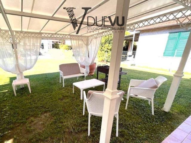 Appartamento in vendita a Caranna, Forte dei Marmi