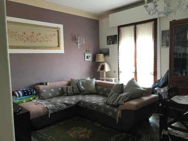 Appartamento in vendita a Vittoria Apuana, Forte Dei Marmi