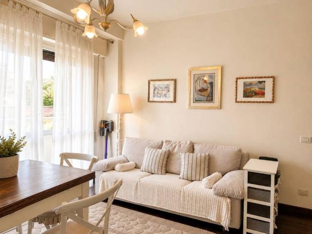 Appartamento in vendita a Vittoria Apuana, Forte Dei Marmi